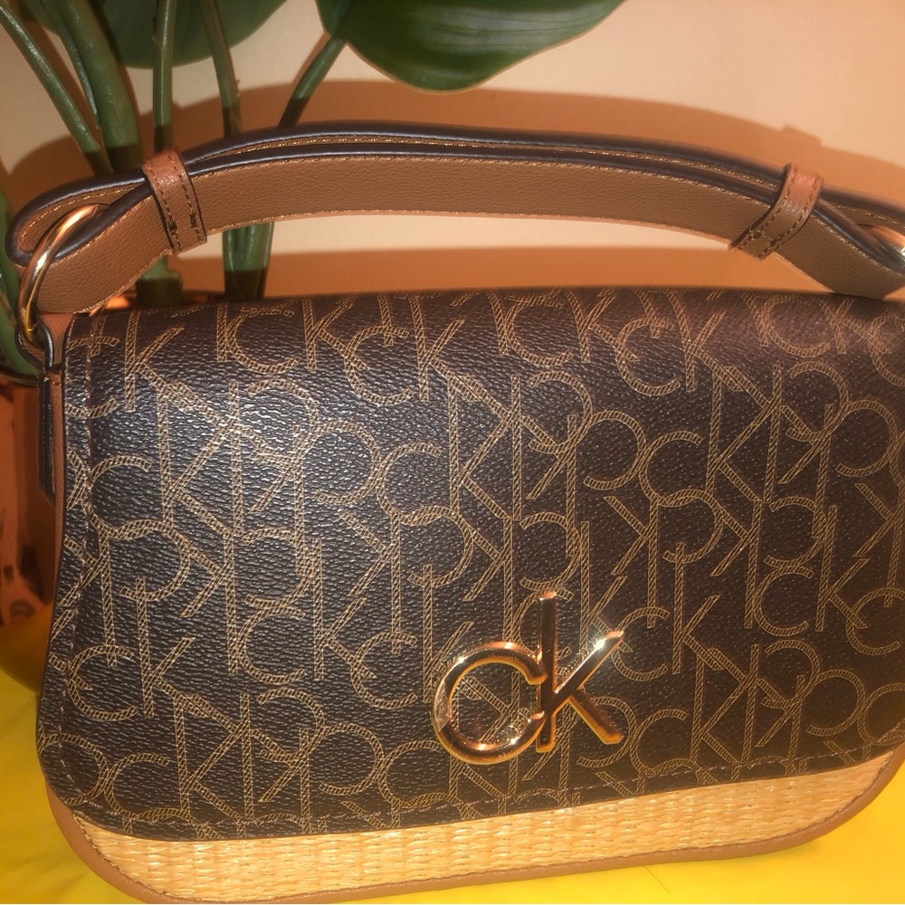 New Calvin Klein Ladies purse